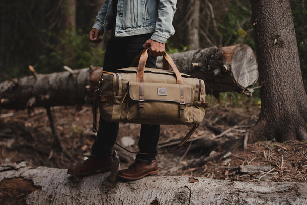 21 Timeless Waxed Canvas Duffle Bags Options for Travel  Canvas duffle bag,  Waxed canvas duffle bag, Leather duffle bag