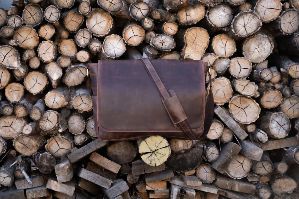 Kasilof Messenger 18 inch XL – Kodiak Leather