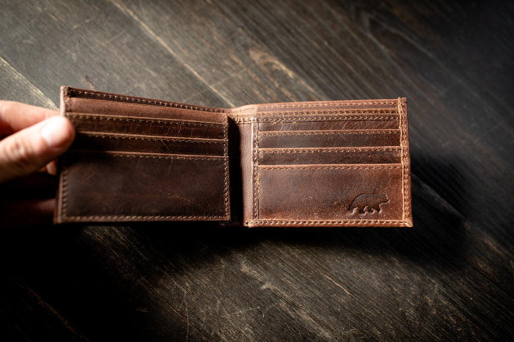 Leather outlet Bi-fold Wallet