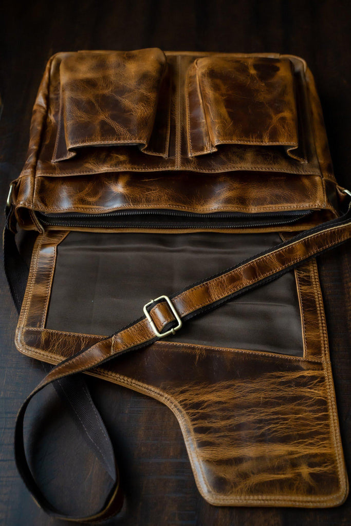 ★TOUT Y EST★ Legacy Messenger Bag Buffalo Blue UP123CBG21 Buffalo Leather Messenger – Kodiak Leather
